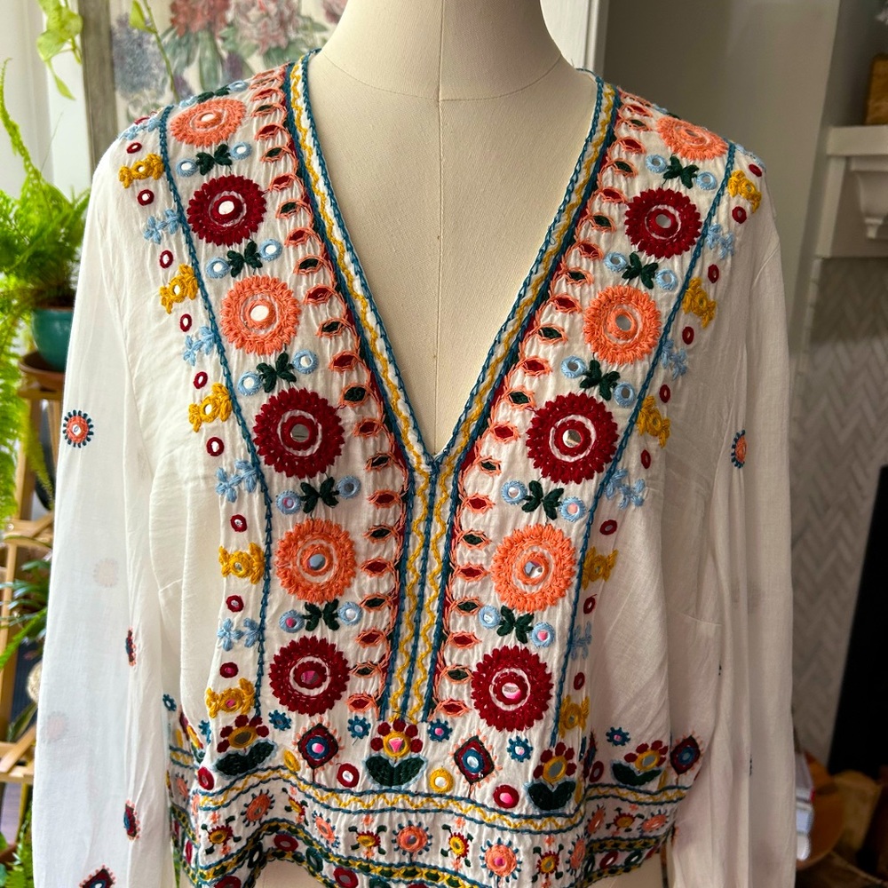 Zara embroidered blouse long sleeve size XS casual style